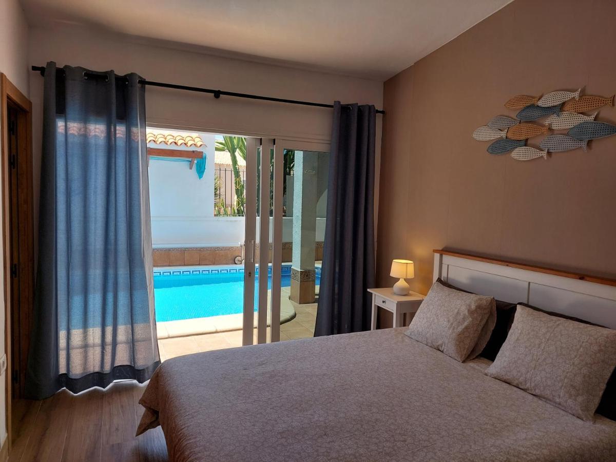 Beautiful Holiday Villa With Heated Private Pool, Los Cristianos Лос Кристианос Экстерьер фото