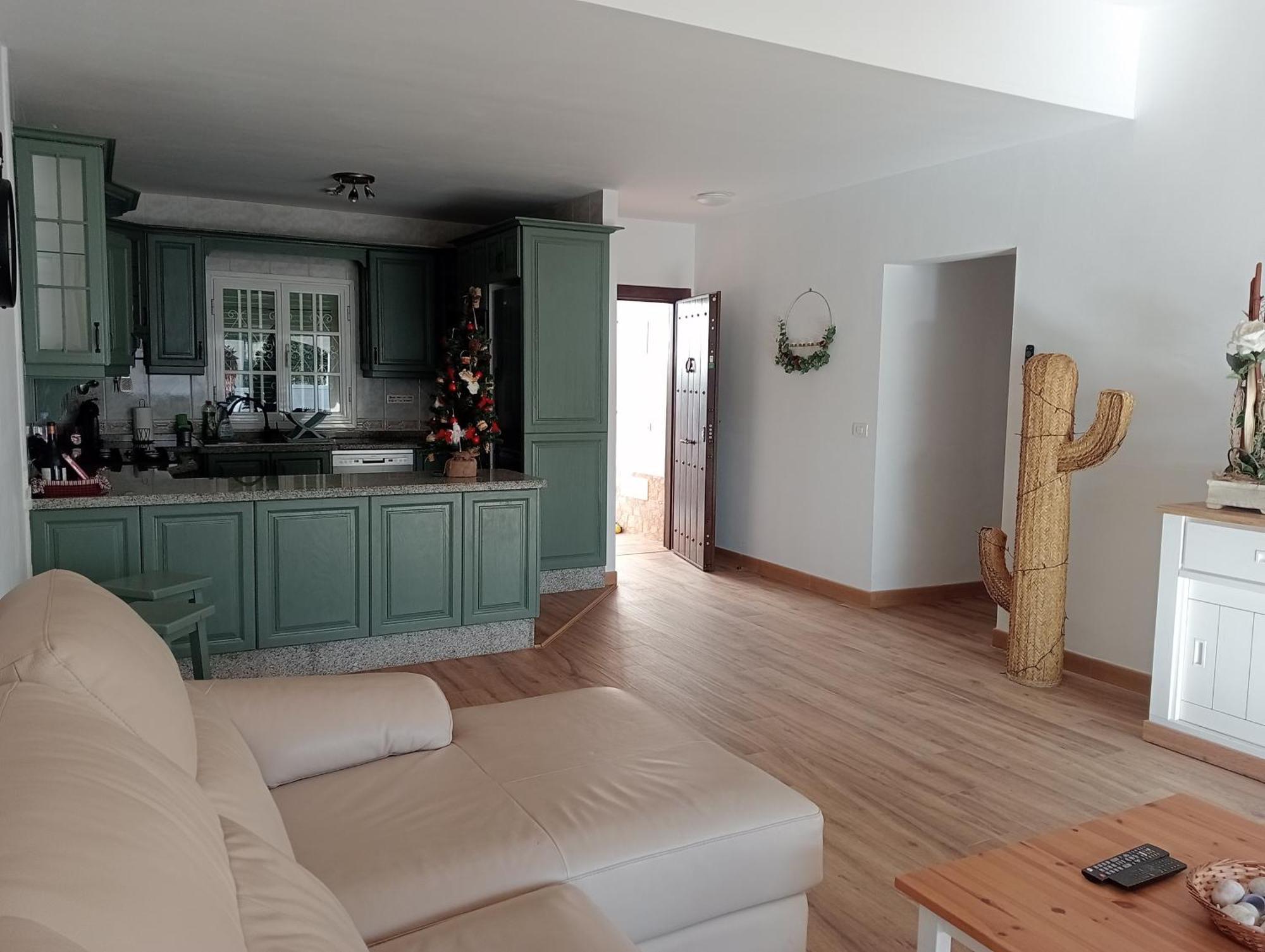 Beautiful Holiday Villa With Heated Private Pool, Los Cristianos Лос Кристианос Экстерьер фото