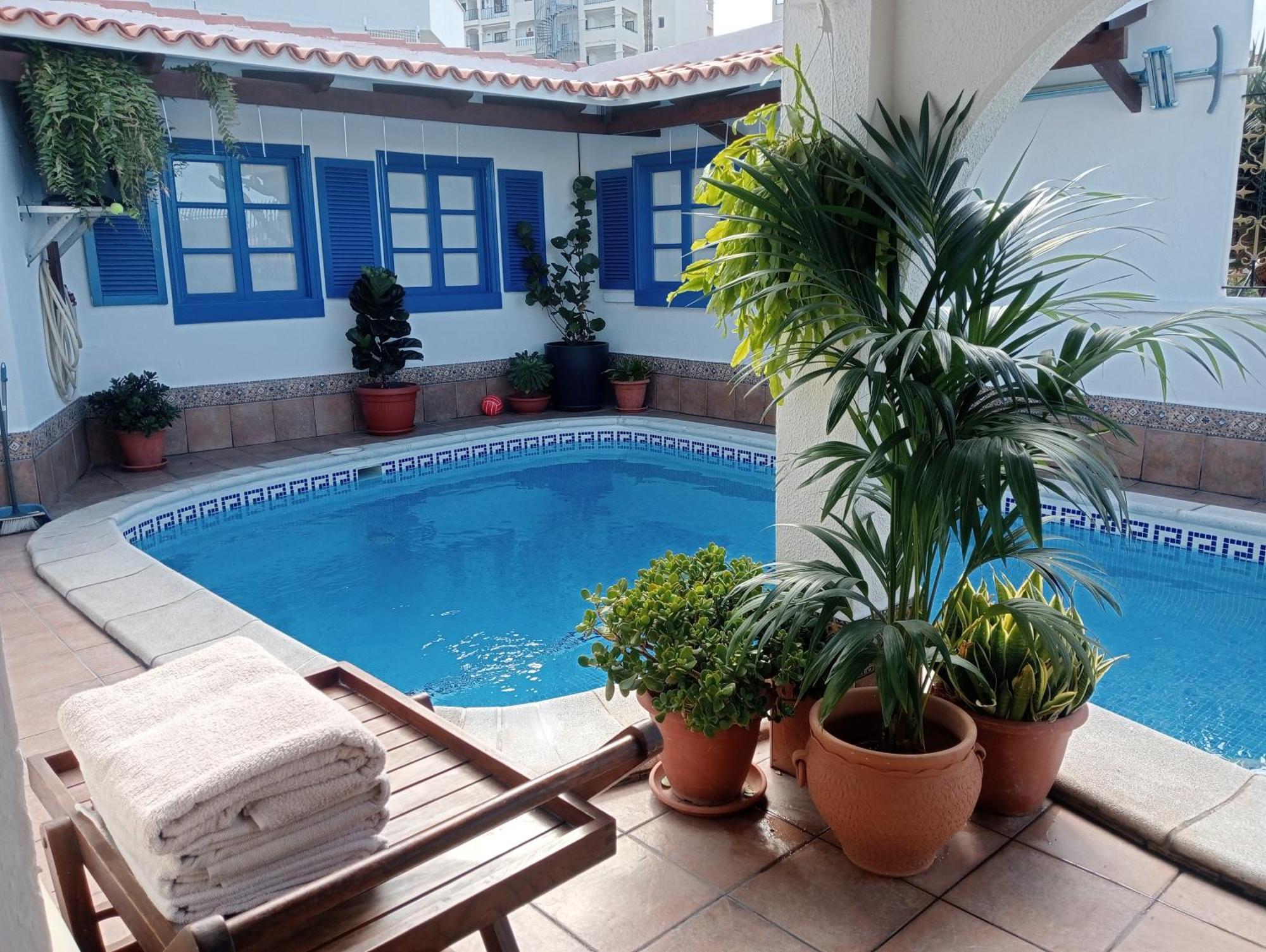 Beautiful Holiday Villa With Heated Private Pool, Los Cristianos Лос Кристианос Экстерьер фото